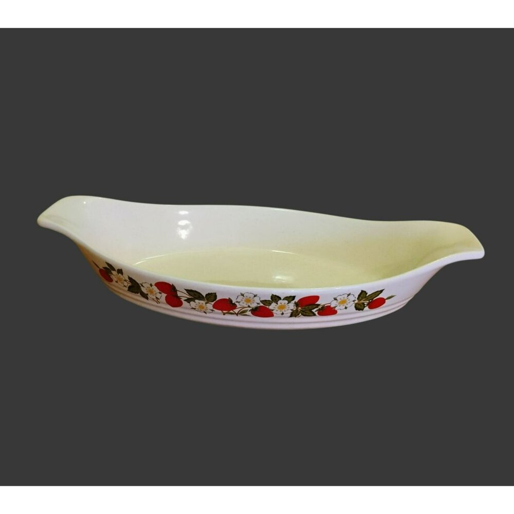 Sheffield Strawberries N Cream Stoneware Baking Dish 12" Lug Handle Au Gratin